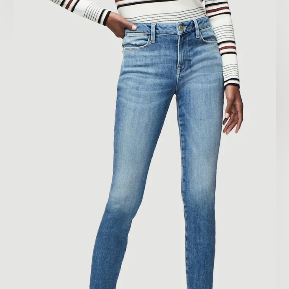 Frame Le High Skinny Jeans with ankle slits.‎ Women size 26